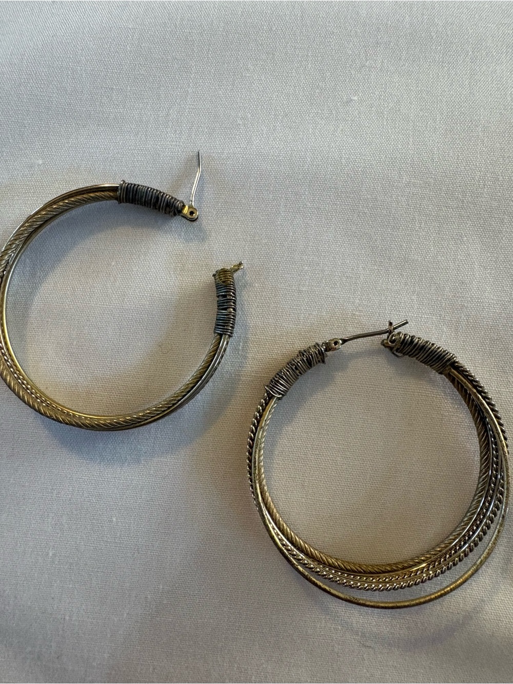 Source Unknown Antique Gold-Tone Multi-Texture Hoop Earrings